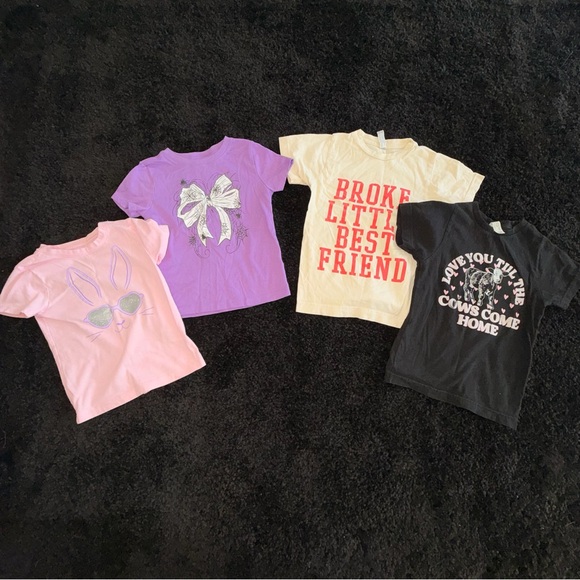 Source Unknown Other - Toddler Girls Graphic Tee bundle - Size XS